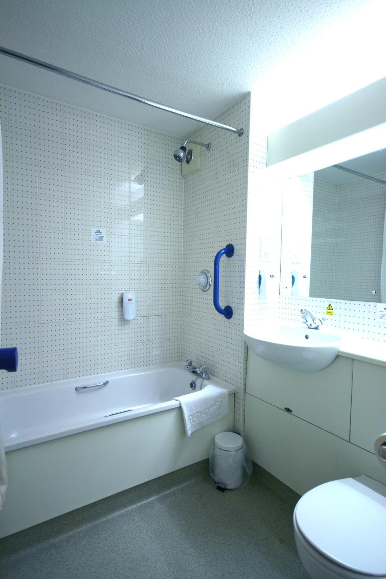 Days Inn Hotel Sheffield South Harthill  Екстериор снимка