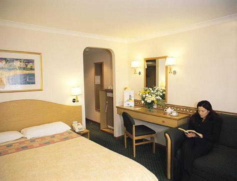 Days Inn Hotel Sheffield South Harthill  Екстериор снимка